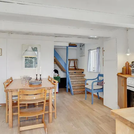 1 Bedroom Cozy In *