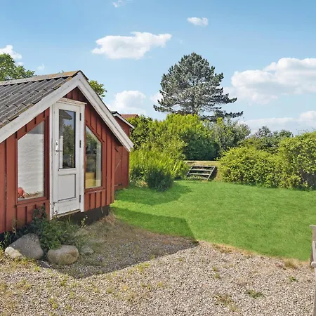 1 Bedroom Cozy In * Mesinge