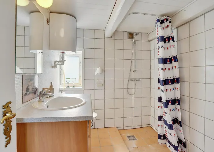 1 Bedroom Cozy In 別荘 *